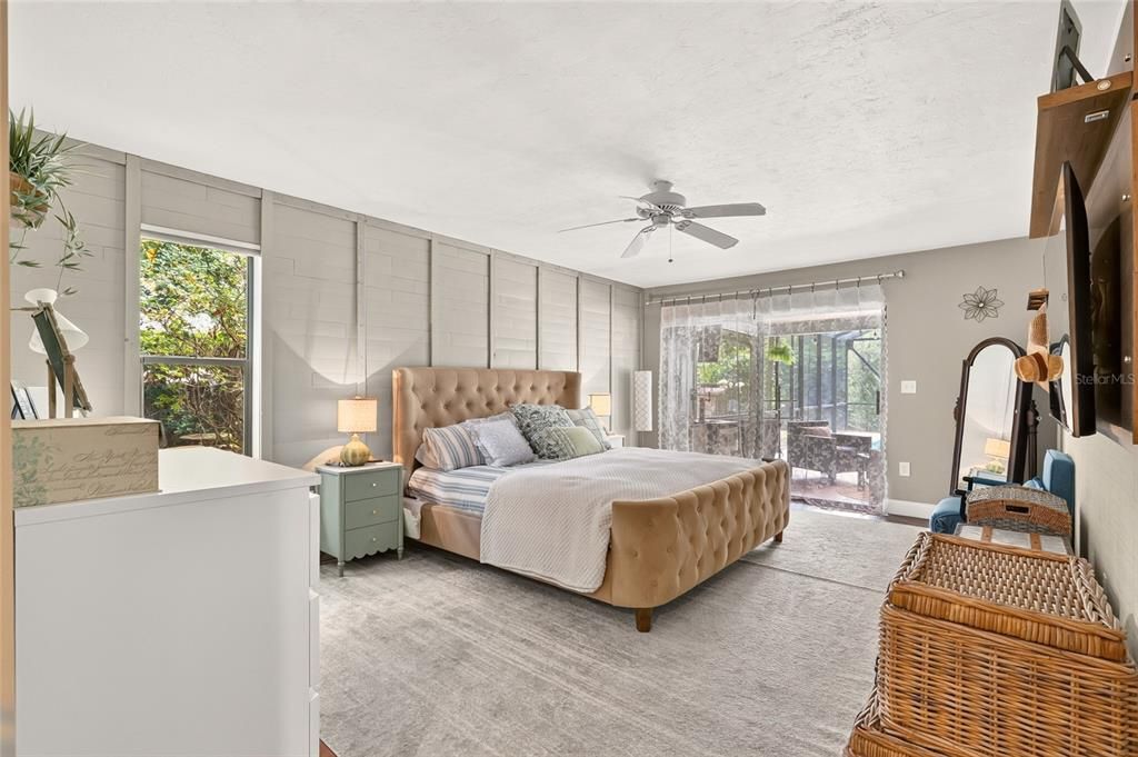 En Venta: $749,000 (4 camas, 3 baños, 2734 Pies cuadrados)