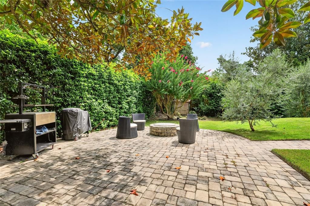En Venta: $749,000 (4 camas, 3 baños, 2734 Pies cuadrados)