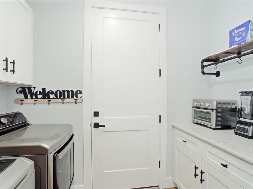 For Sale: $625,000 (4 beds, 2 baths, 1826 Square Feet)