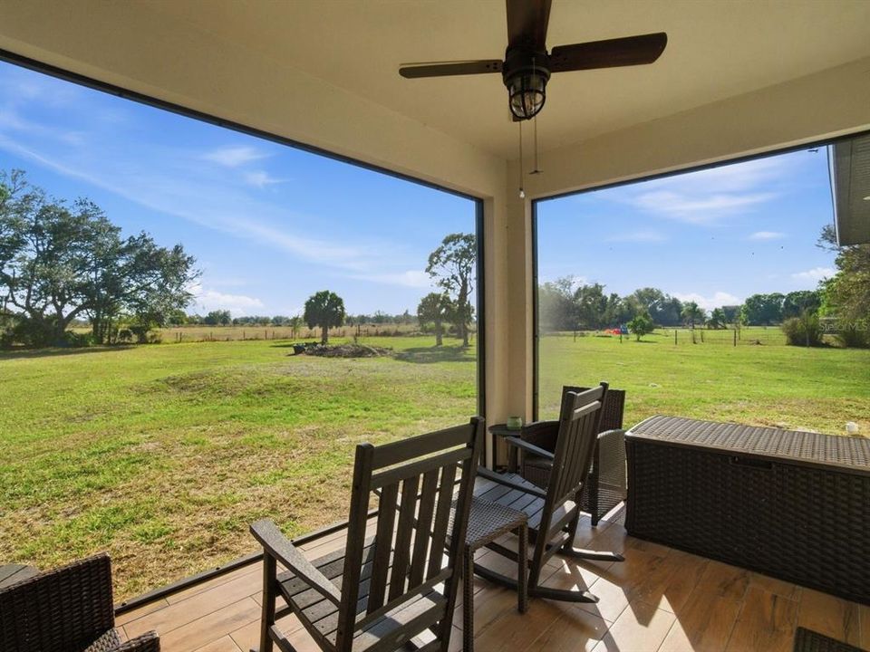 For Sale: $625,000 (4 beds, 2 baths, 1826 Square Feet)