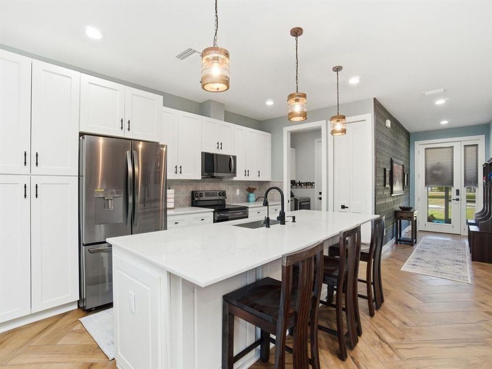For Sale: $625,000 (4 beds, 2 baths, 1826 Square Feet)