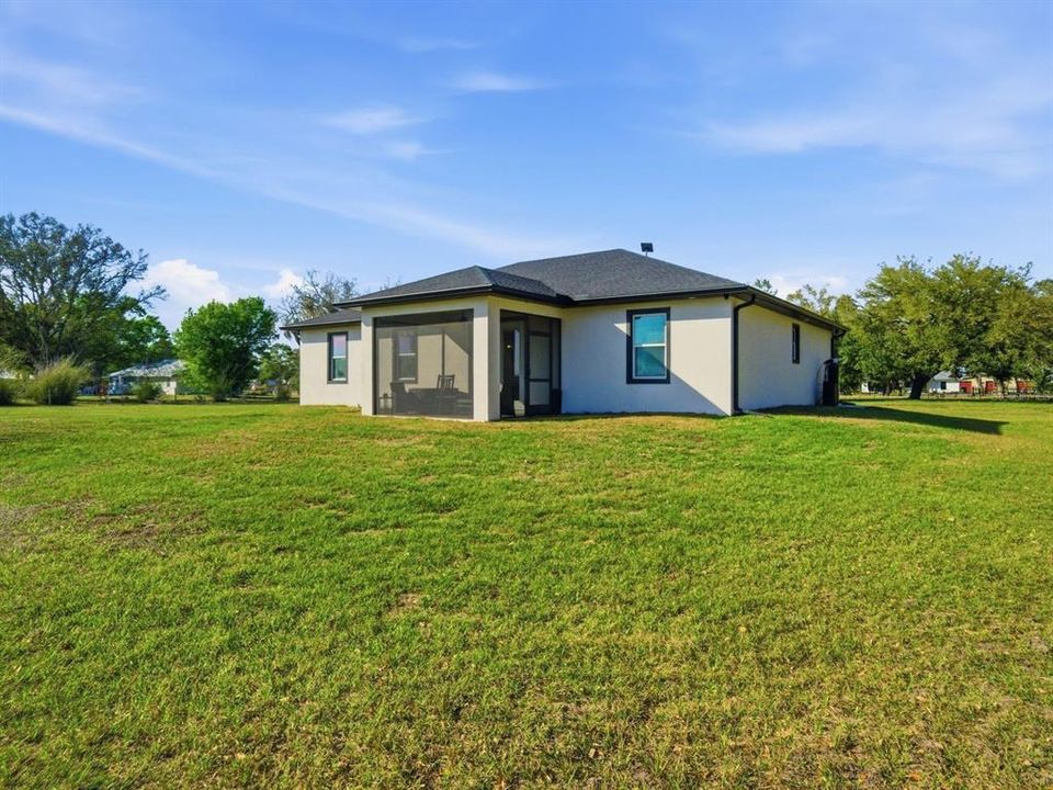 For Sale: $625,000 (4 beds, 2 baths, 1826 Square Feet)