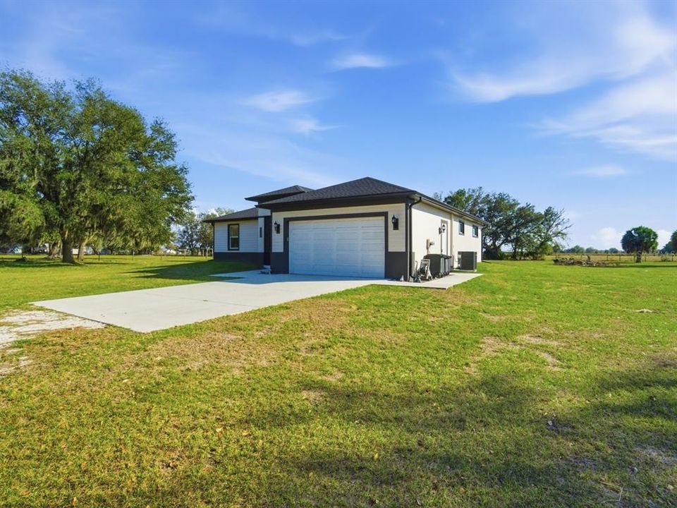 For Sale: $625,000 (4 beds, 2 baths, 1826 Square Feet)