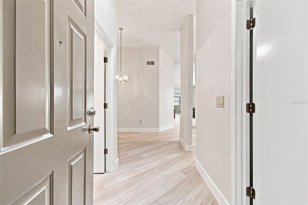 На продажу: $199,916 (2 спален, 2 ванн, 1076 Квадратных фут)