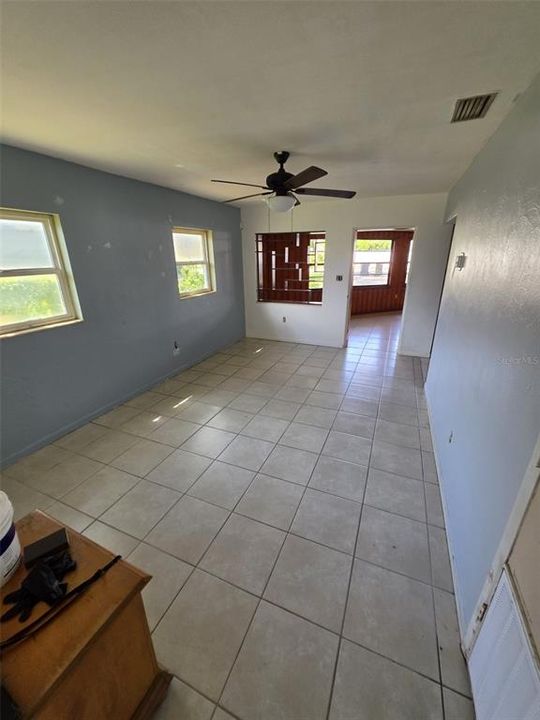 For Sale: $179,000 (3 beds, 1 baths, 1392 Square Feet)