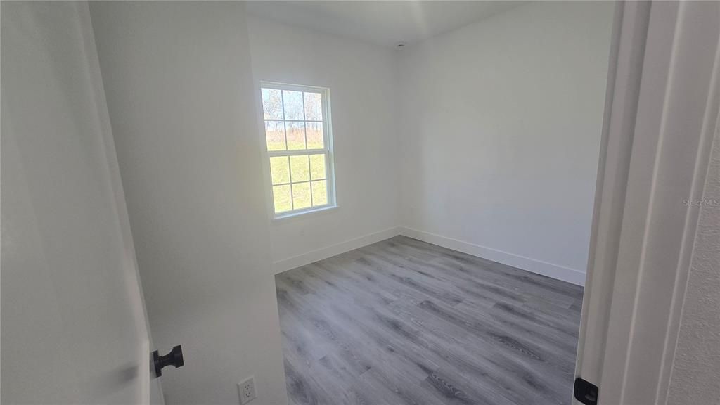For Sale: $319,600 (4 beds, 2 baths, 1774 Square Feet)