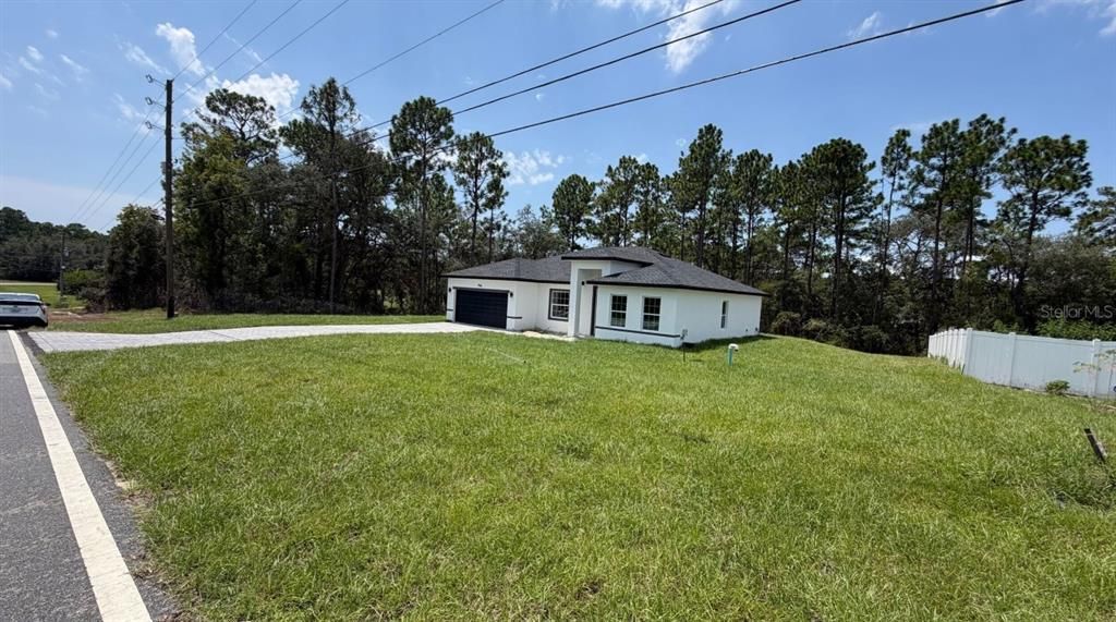 For Sale: $319,600 (4 beds, 2 baths, 1774 Square Feet)