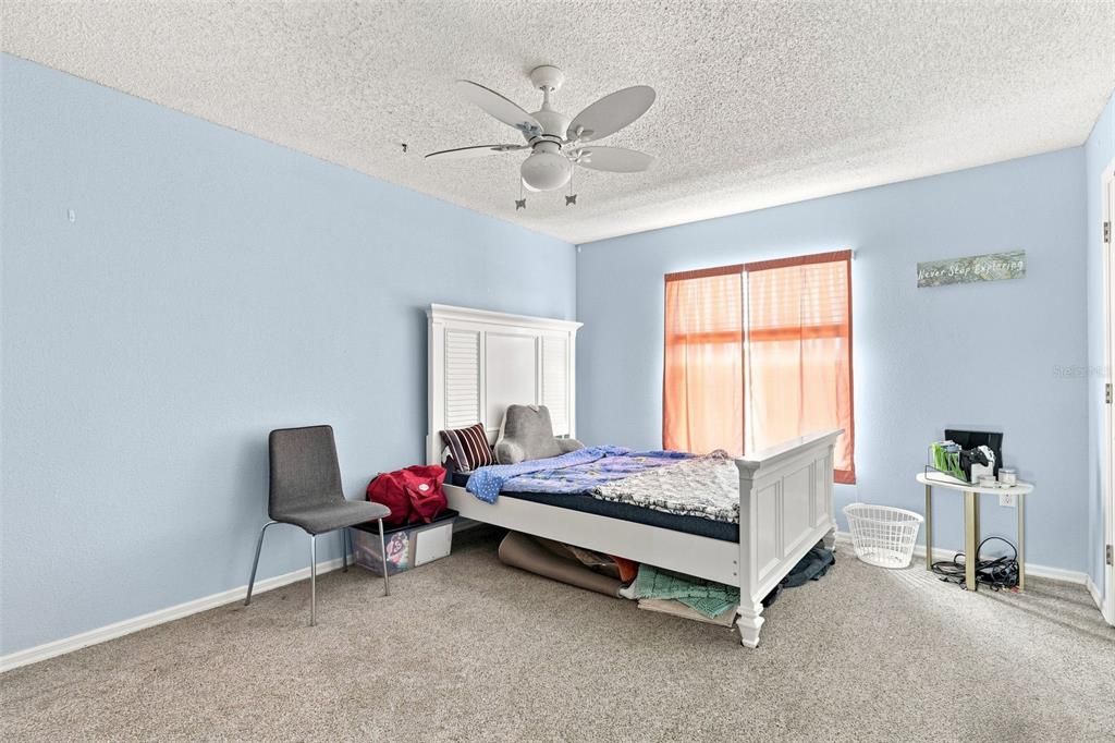 For Sale: $558,000 (4 beds, 3 baths, 3016 Square Feet)