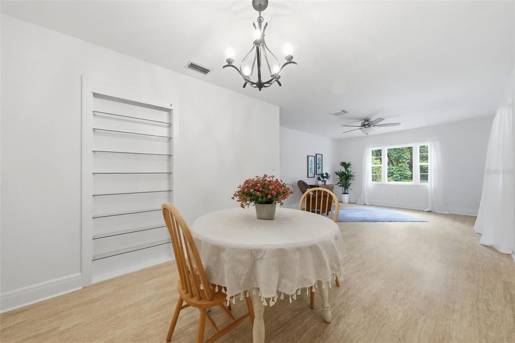 For Sale: $339,000 (3 beds, 1 baths, 1460 Square Feet)
