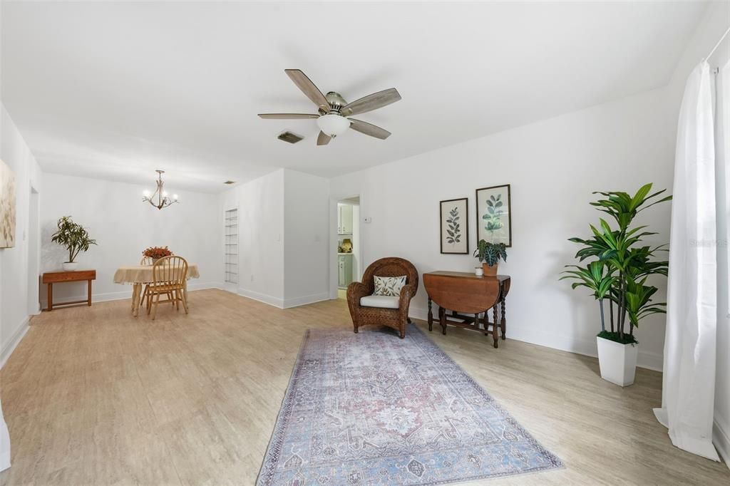 For Sale: $339,000 (3 beds, 1 baths, 1460 Square Feet)