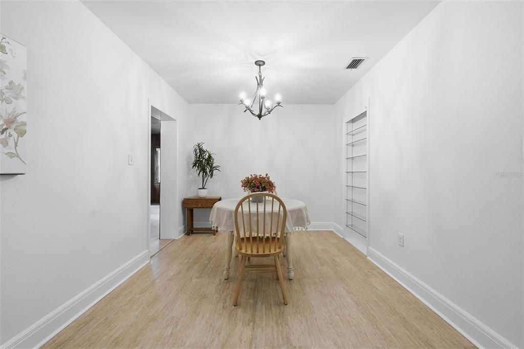 For Sale: $339,000 (3 beds, 1 baths, 1460 Square Feet)