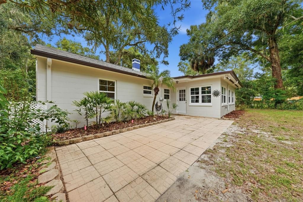 For Sale: $339,000 (3 beds, 1 baths, 1460 Square Feet)