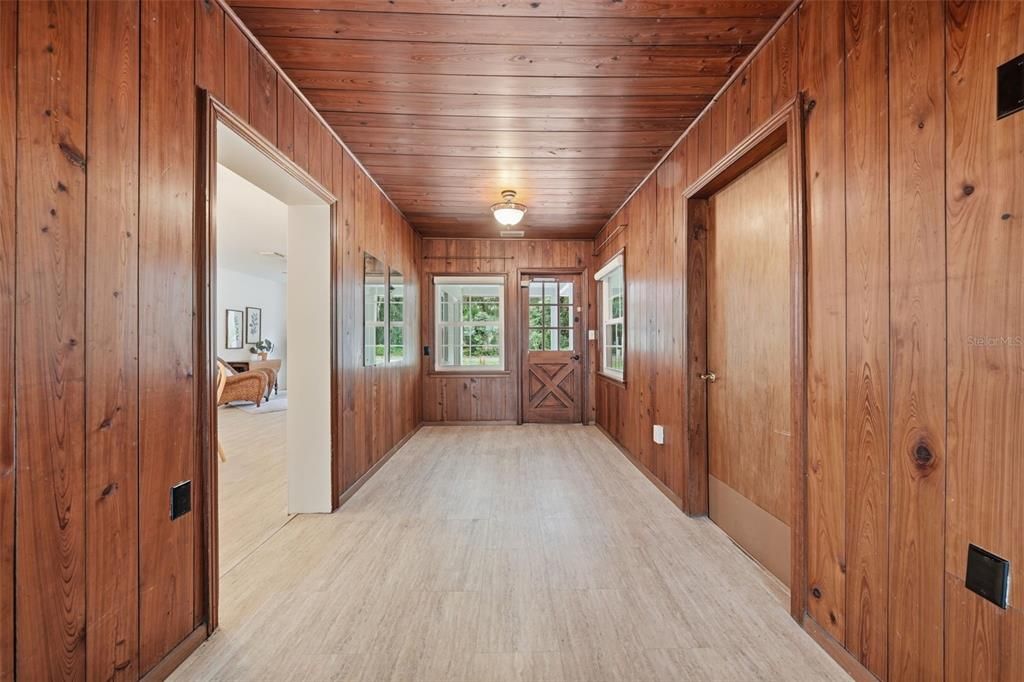 For Sale: $339,000 (3 beds, 1 baths, 1460 Square Feet)