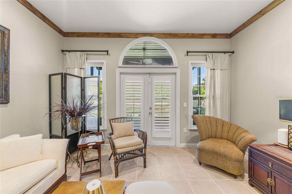 For Sale: $749,900 (3 beds, 2 baths, 2088 Square Feet)