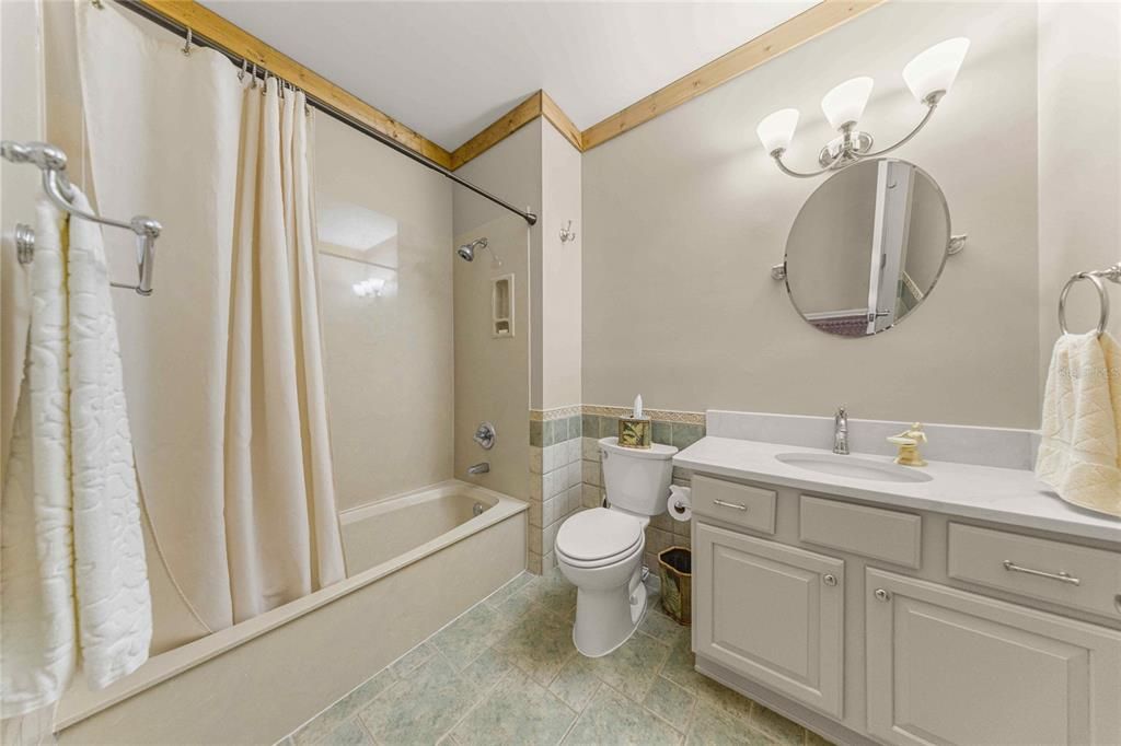 For Sale: $749,900 (3 beds, 2 baths, 2088 Square Feet)