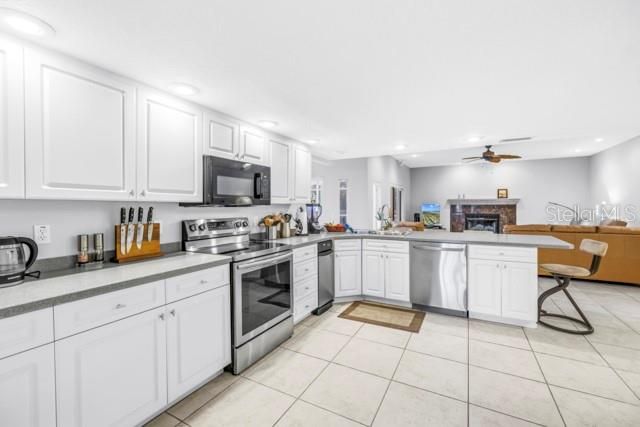 For Sale: $765,000 (3 beds, 2 baths, 2368 Square Feet)