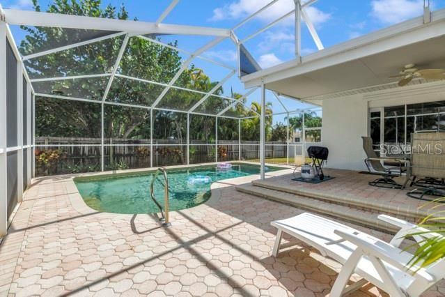 For Sale: $765,000 (3 beds, 2 baths, 2368 Square Feet)