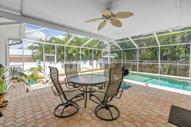 For Sale: $765,000 (3 beds, 2 baths, 2368 Square Feet)