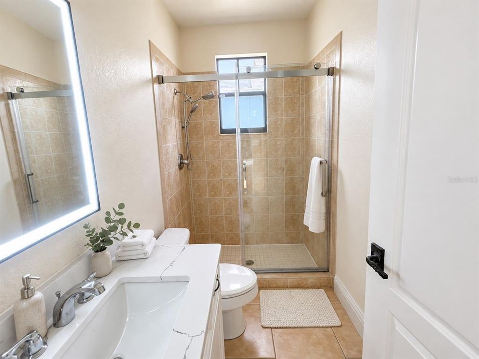 For Sale: $389,999 (3 beds, 2 baths, 1930 Square Feet)