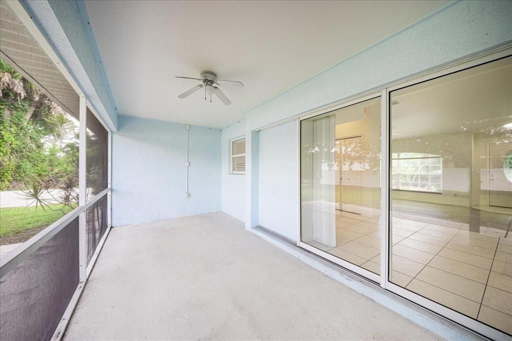 For Sale: $275,000 (3 beds, 2 baths, 1285 Square Feet)