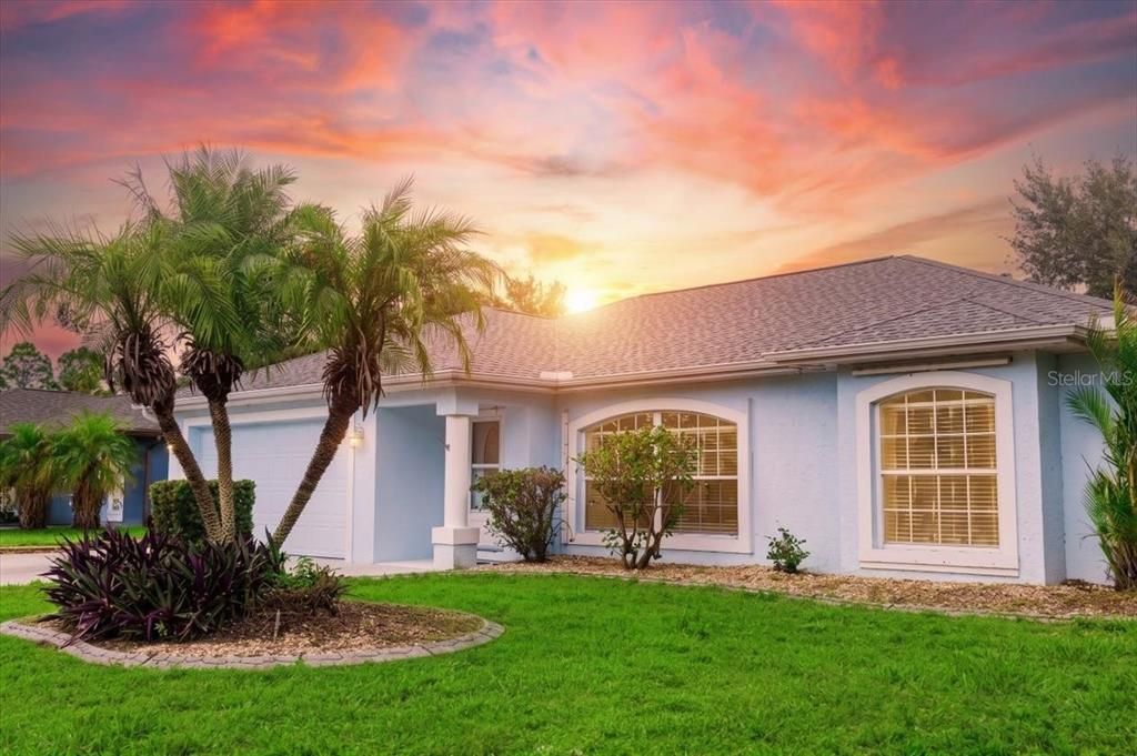 For Sale: $275,000 (3 beds, 2 baths, 1285 Square Feet)
