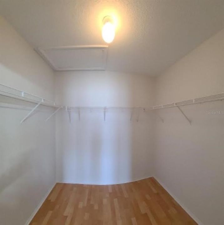 En Renta: $2,595 (4 camas, 2 baños, 2048 Pies cuadrados)