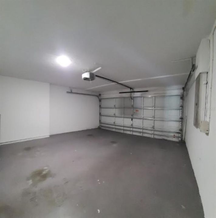 En Renta: $2,595 (4 camas, 2 baños, 2048 Pies cuadrados)