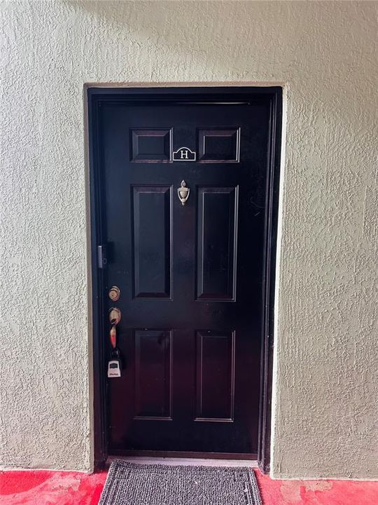 В аренду: $1,300 (2 спален, 1 ванн, 830 Квадратных фут)