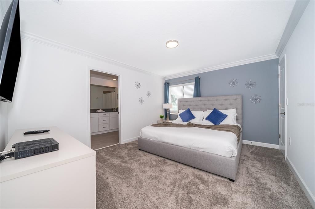 В аренду: $3,200 (5 спален, 4 ванн, 2168 Квадратных фут)