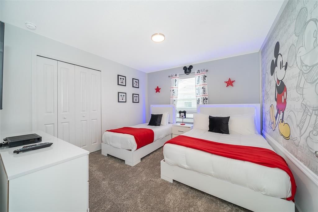 В аренду: $3,200 (5 спален, 4 ванн, 2168 Квадратных фут)