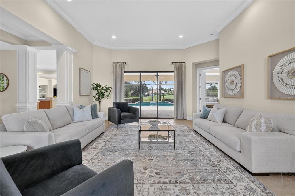 For Sale: $975,000 (2 beds, 2 baths, 2821 Square Feet)