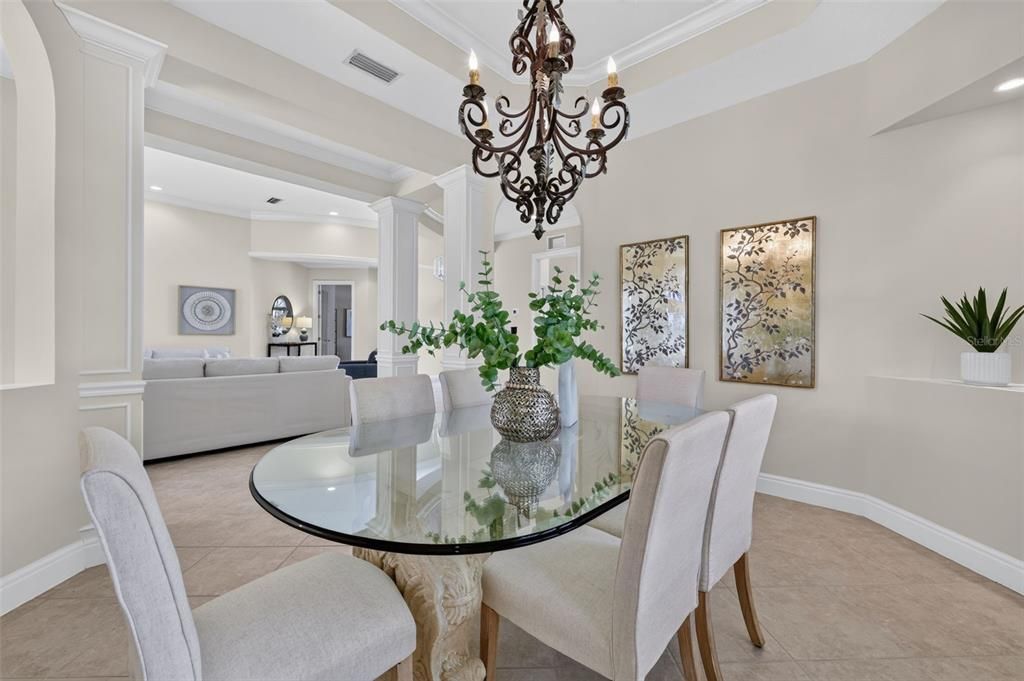 For Sale: $975,000 (2 beds, 2 baths, 2821 Square Feet)