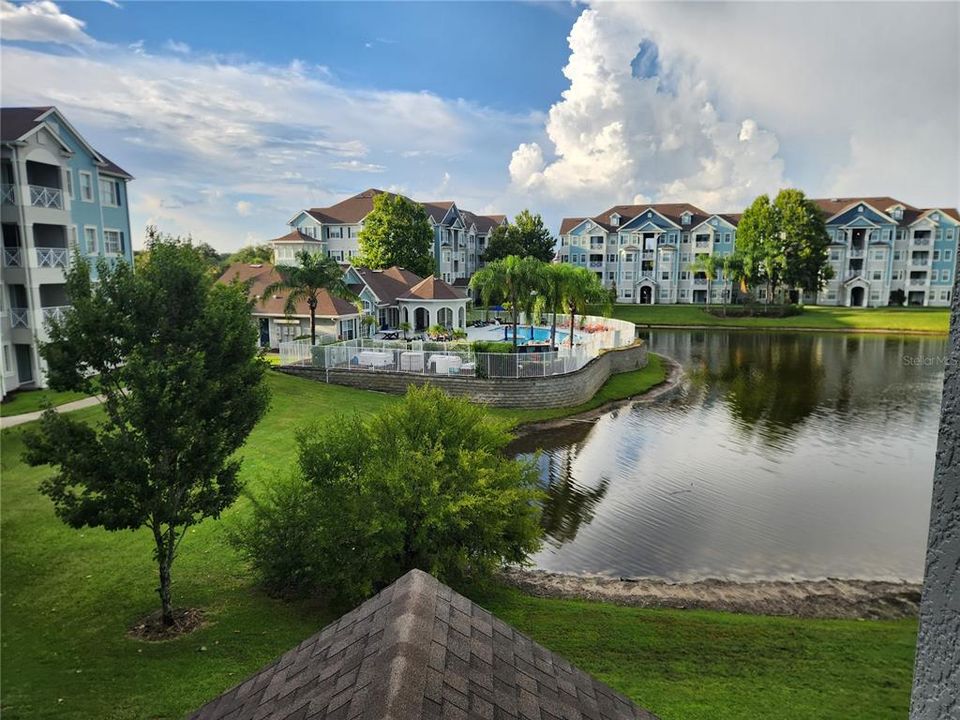 For Sale: $275,000 (3 beds, 2 baths, 1394 Square Feet)