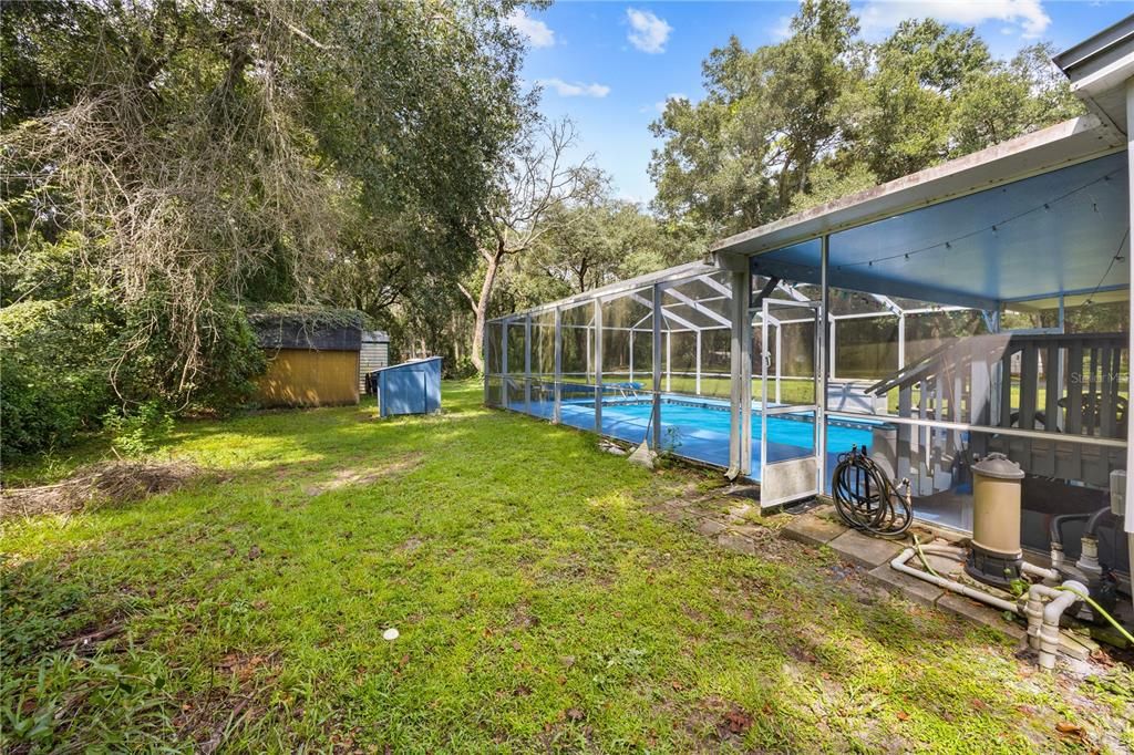 For Sale: $159,999 (3 beds, 2 baths, 1296 Square Feet)