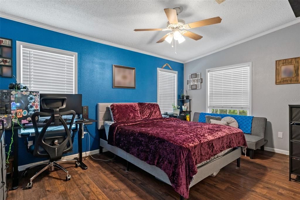 For Sale: $249,000 (3 beds, 2 baths, 1452 Square Feet)