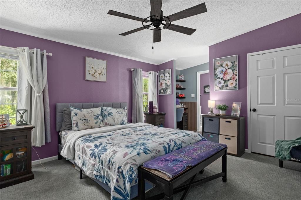 For Sale: $249,000 (3 beds, 2 baths, 1452 Square Feet)