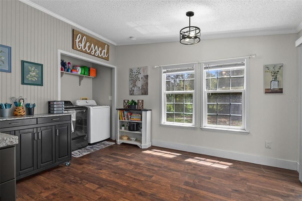 For Sale: $249,000 (3 beds, 2 baths, 1452 Square Feet)