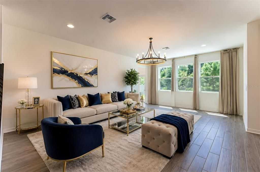 For Sale: $820,000 (5 beds, 5 baths, 3775 Square Feet)