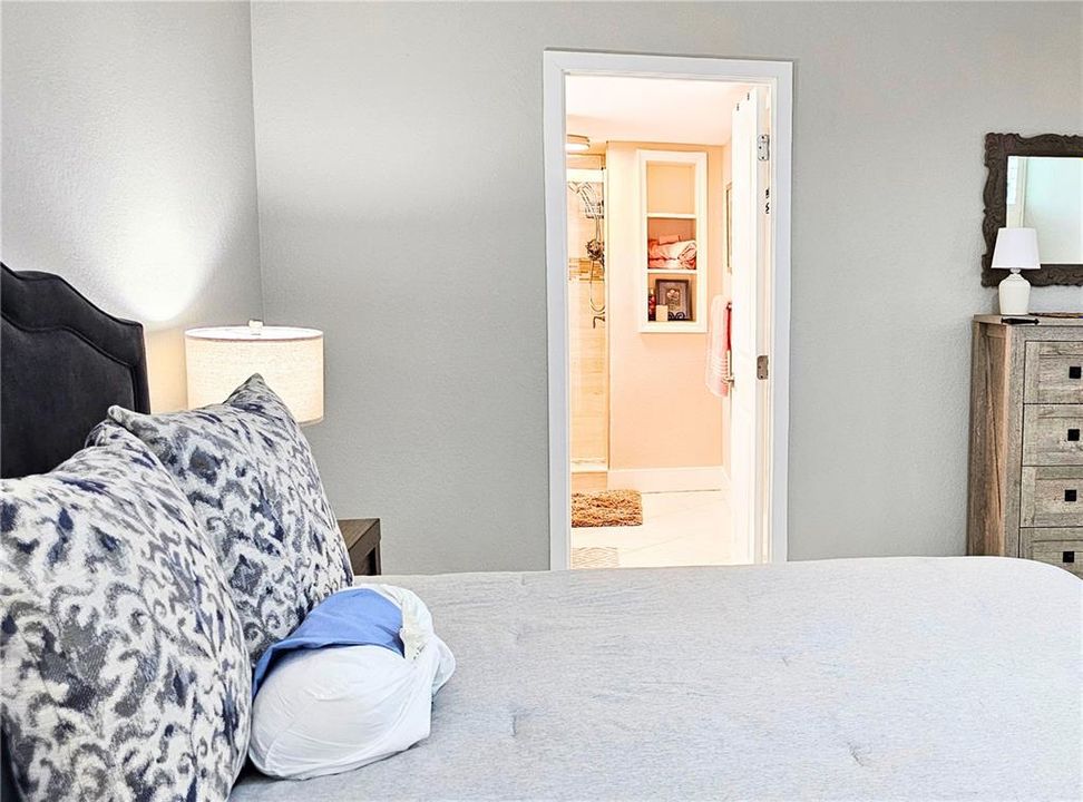 В аренду: $3,700 (2 спален, 2 ванн, 1170 Квадратных фут)