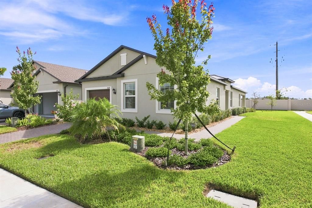 For Rent: $2,500 (2 beds, 2 baths, 1582 Square Feet)