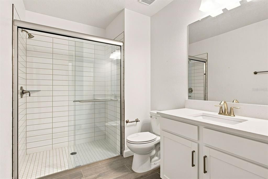 For Rent: $2,500 (2 beds, 2 baths, 1582 Square Feet)