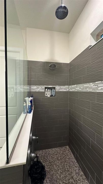 En Venta: $1,349,000 (7 camas, 4 baños, 4488 Pies cuadrados)