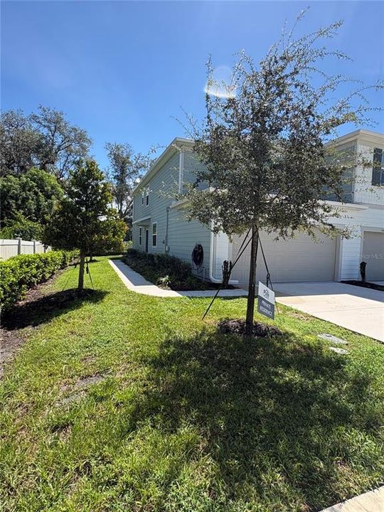 For Rent: $2,450 (3 beds, 2 baths, 1748 Square Feet)