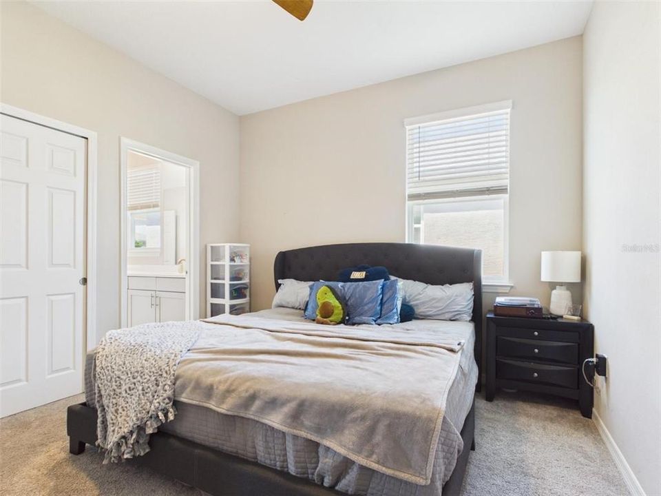 For Rent: $3,000 (4 beds, 3 baths, 2645 Square Feet)