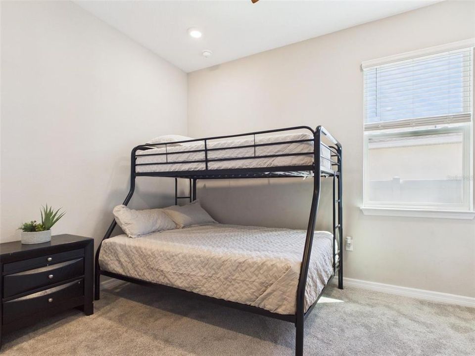 For Rent: $3,000 (4 beds, 3 baths, 2645 Square Feet)