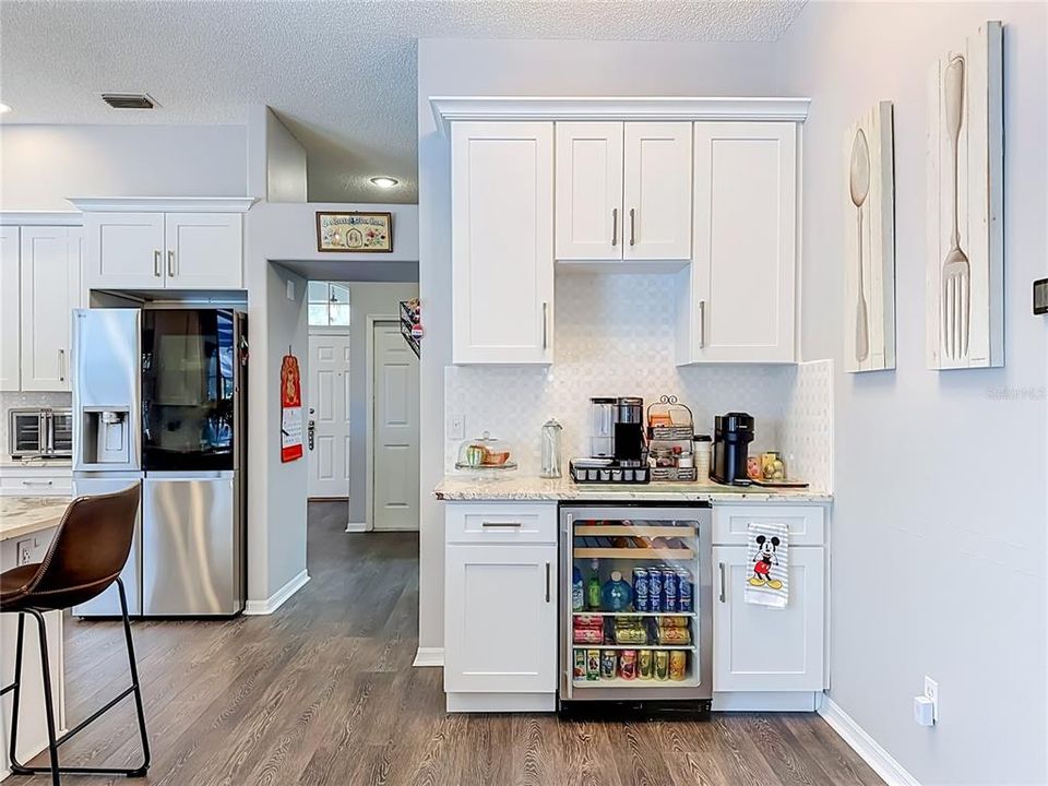 Active With Contract: $629,000 (4 beds, 3 baths, 2776 Square Feet)