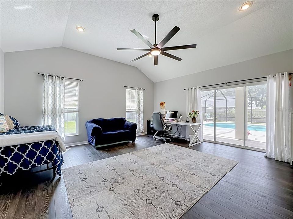 Active With Contract: $629,000 (4 beds, 3 baths, 2776 Square Feet)