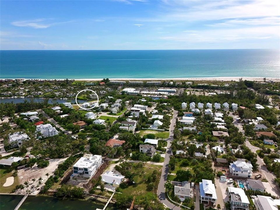 For Sale: $995,000 (0.18 acres)