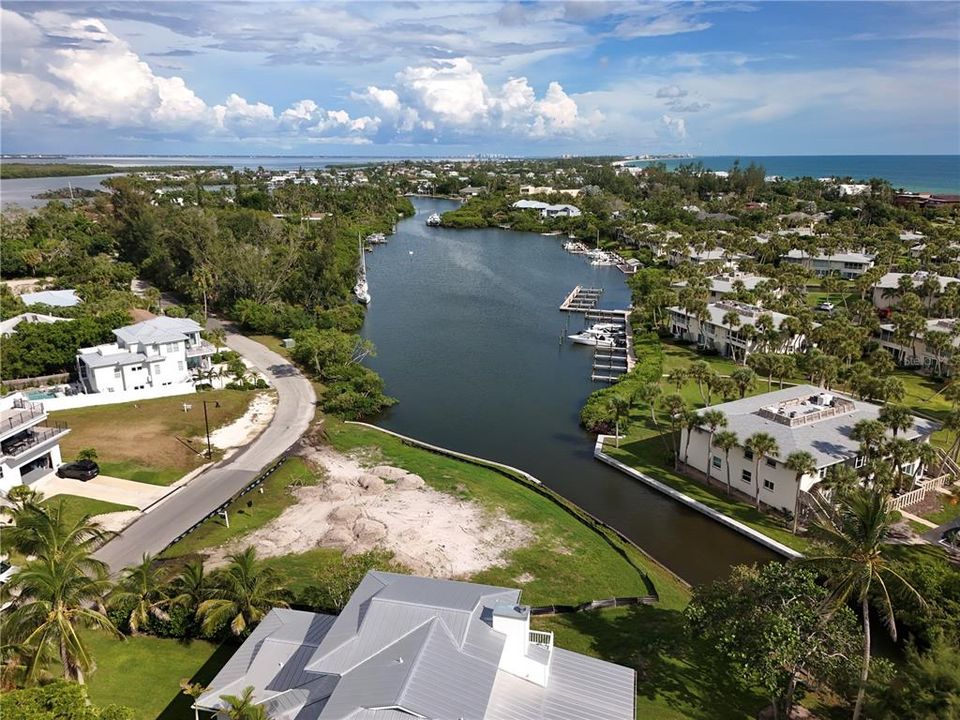 For Sale: $995,000 (0.18 acres)