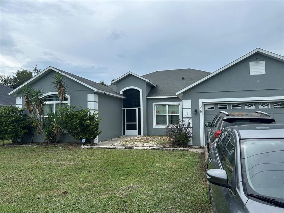 For Sale: $350,000 (4 beds, 3 baths, 2384 Square Feet)
